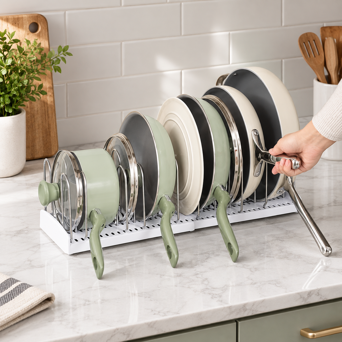 Adjustable Pan and Lid Organizer